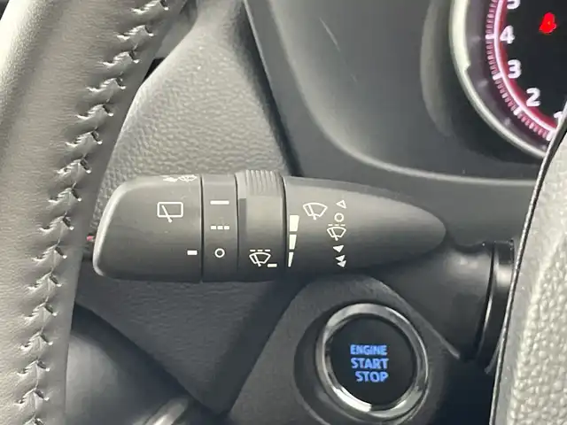 トヨタ ＲＡＶ４ アドベンチャー オフロードPKG 愛知県 2022(令4)年 1.4万km アティチュードブラックマイカ 禁煙車/純正9型ディスプレイオーディオ/（Bluetooth/USB/AM/FM/USB)/バックカメラ/トヨタセーフティセンス/・プリクラッシュセーフティ/・レーダークルーズコントロール/・レーンキープアシスト/・オートハイビーム/ブラインドスポットモニター/クリアランスソナー/ETC/前後ドライブレコーダー/ハーフレザーシート/シートヒーター&エアシート/D席メモリパワーシート/ステアリングヒーター/LEDオートヘッドライト/フロントフォグランプ/純正18インチAW/革巻きステアリング/ステアリングスイッチ/純正フロアマット/スマートキー/プッシュスタート