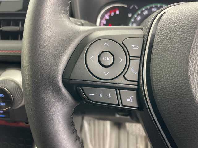 トヨタ ＲＡＶ４ アドベンチャー オフロードPKG 道央・札幌 2022(令4)年 1.4万km アティチュードブラックマイカ ・4WD/・純正ディスプレイオーディオ/・BT&USB&Miracast/・バックカメラ/・レーダークルーズコントロール/・衝突被害軽減ブレーキ/・ブラインドスポットモニター/・レザーシート/・D席メモリ機能付パワーシート/・前席シートヒーター&ベンチレーション/・ステアリングヒーター/・社外ドライブレコーダー前後/・ETC/・クリアランスソナー/・LEDヘッドライト/・オートライト/・オートマチックハイビーム/・スマートキー/・スペアキー