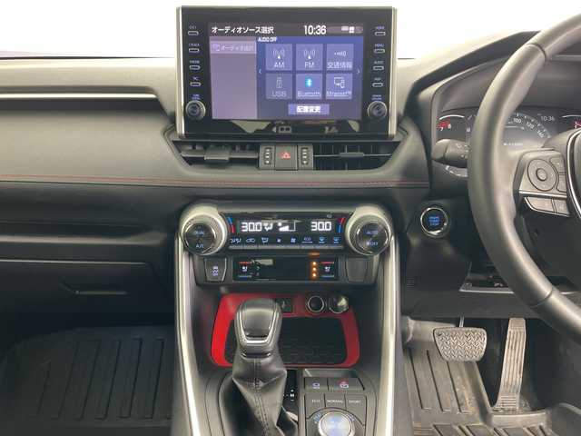 トヨタ ＲＡＶ４ アドベンチャー オフロードPKG 道央・札幌 2022(令4)年 1.4万km アティチュードブラックマイカ ・4WD/・純正ディスプレイオーディオ/・BT&USB&Miracast/・バックカメラ/・レーダークルーズコントロール/・衝突被害軽減ブレーキ/・ブラインドスポットモニター/・レザーシート/・D席メモリ機能付パワーシート/・前席シートヒーター&ベンチレーション/・ステアリングヒーター/・社外ドライブレコーダー前後/・ETC/・クリアランスソナー/・LEDヘッドライト/・オートライト/・オートマチックハイビーム/・スマートキー/・スペアキー