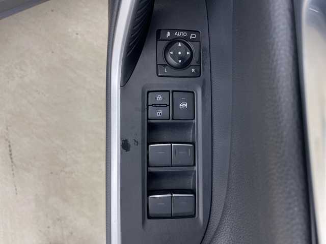 トヨタ ＲＡＶ４ アドベンチャー オフロードPKG 道央・札幌 2022(令4)年 1.4万km アティチュードブラックマイカ ・4WD/・純正ディスプレイオーディオ/・BT&USB&Miracast/・バックカメラ/・レーダークルーズコントロール/・衝突被害軽減ブレーキ/・ブラインドスポットモニター/・レザーシート/・D席メモリ機能付パワーシート/・前席シートヒーター&ベンチレーション/・ステアリングヒーター/・社外ドライブレコーダー前後/・ETC/・クリアランスソナー/・LEDヘッドライト/・オートライト/・オートマチックハイビーム/・スマートキー/・スペアキー