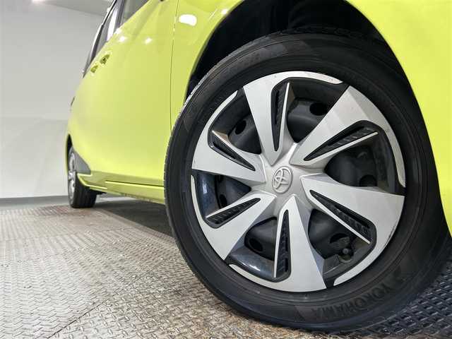 トヨタ シエンタ G クエロ 愛知県 2019(令1)年 3.3万km ブラックマイカ/エアーイエロー 2トーン 純正SDナビNSZT-W68T/(BT/CD/DVD/AM/FM/フルセグTV)/トヨタセーフティセンス/全方位カメラ/両側パワースライドドア/オートマチックハイビーム/前席シートヒーター/前後コーナーセンサー/本革ステアリング/ステアリングスイッチ/ステアリングヒーター/ハーフレザーシート/シートヒーター/純正フロアマット/純正ビルトインETC/純正LEDヘッドライト/3列シート/アイドリングストップ/保証書/取扱説明書