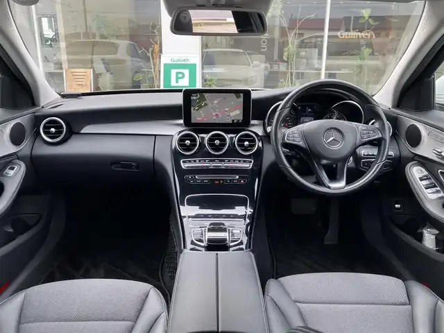 メルセデス・ベンツ Ｃ１８０ アバンギャルド 三重県 2014(平26)年 3.8万km 白 ♪走行37887km/♪ターボ/PRE-SAFEブレーキ/レーンキープアシスト/ブラインドスポットアシスト/アテンションアシスト/コーナーセンサー/ディストロニックプラス/スマートキー×2/プッシュスタート/ハーフレザーシート/前席シートヒーター/パワーシート/純正メーカーナビ/・6連チェンジャー(CD/DVD)/・DTV・SD・USB/・Bluetoothオーディオ/・バックカメラ/アイドリングストップ/アンビエントライト/イージーエントリー/純正17インチAW/LEDヘッドライト/リアフォグライト/オートライト/ウィンカーミラー/オートリトラクタブルミラー/革巻ステアリング/ステアリングスイッチ/パドルシフト/プライバシーガラス/フロアマット/ETC/サイド/カーテン/ニーエアバック