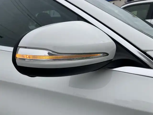 メルセデス・ベンツ Ｃ１８０ アバンギャルド 三重県 2014(平26)年 3.8万km 白 ♪走行37887km/♪ターボ/PRE-SAFEブレーキ/レーンキープアシスト/ブラインドスポットアシスト/アテンションアシスト/コーナーセンサー/ディストロニックプラス/スマートキー×2/プッシュスタート/ハーフレザーシート/前席シートヒーター/パワーシート/純正メーカーナビ/・6連チェンジャー(CD/DVD)/・DTV・SD・USB/・Bluetoothオーディオ/・バックカメラ/アイドリングストップ/アンビエントライト/イージーエントリー/純正17インチAW/LEDヘッドライト/リアフォグライト/オートライト/ウィンカーミラー/オートリトラクタブルミラー/革巻ステアリング/ステアリングスイッチ/パドルシフト/プライバシーガラス/フロアマット/ETC/サイド/カーテン/ニーエアバック