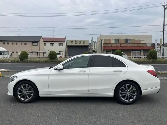 メルセデス・ベンツ Ｃ１８０ アバンギャルド 三重県 2014(平26)年 3.8万km 白 ♪走行37887km/♪ターボ/PRE-SAFEブレーキ/レーンキープアシスト/ブラインドスポットアシスト/アテンションアシスト/コーナーセンサー/ディストロニックプラス/スマートキー×2/プッシュスタート/ハーフレザーシート/前席シートヒーター/パワーシート/純正メーカーナビ/・6連チェンジャー(CD/DVD)/・DTV・SD・USB/・Bluetoothオーディオ/・バックカメラ/アイドリングストップ/アンビエントライト/イージーエントリー/純正17インチAW/LEDヘッドライト/リアフォグライト/オートライト/ウィンカーミラー/オートリトラクタブルミラー/革巻ステアリング/ステアリングスイッチ/パドルシフト/プライバシーガラス/フロアマット/ETC/サイド/カーテン/ニーエアバック