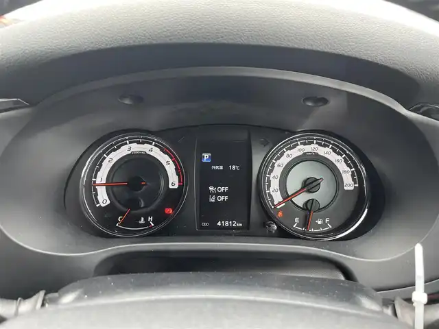 トヨタ ハイラックス Z ブラックラリーエディション 佐賀県 2020(令2)年 4.2万km クリムゾンスパークレッドM トヨタセーフティセンス/　レーダークルーズコントロール/　レーンディパーチャーアラート/　プリクラッシュセーフティ/　ロードサインアシスト/　先行車発進お知らせ機能/純正SDナビ/　CD　SD　AUX　BT/バックカメラ/D＋N席シートヒーター/革巻きステアリング/ステアリングリモコン/TRDスポーツバー/TRDアンダーカバー/TRDフロアマット/ベッドライナー/純正18インチアルミホイール/純正LEDヘッドライト/フォグライト/プッシュスタート/スマートキー