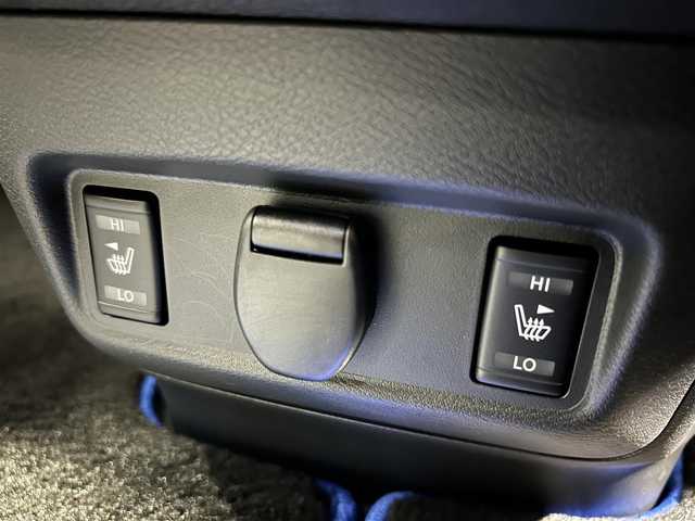 日産 セレナ e-パワー オーテック セーフティPKG 大阪府 2020(令2)年 3.2万km ダイヤモンドブラック ＰｒｏＰＩＬＯＴ　ＡＬＰＩＮＥ１１ｉｎｃナビ　３６０カメラ　後席モニター　黒革シート　シートヒーター　衝突軽減　レーダーＣ　ＢＳＭ　クリアランスソナー　パークアシスト　レーンアシスト　前後ドラレコ