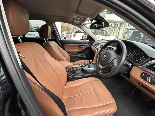 ＢＭＷ ３２０ｄ ラグジュアリー 東京都 2016(平28)年 8.4万km サファイアブラックP 前後ドライブレコーダー/レーンディバーチャーウォーニング/レザーシート/パワーシート/シートメモリー/シートヒーター/ミラー型ETC/アダプティブクルーズコントロール/LEDヘッドライト/フォグランプ/オートライト/コーナーセンサー/プッシュスタート/スマートキー×2/アイドリングストップ/横すべり防止/フロアマット