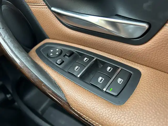 ＢＭＷ ３２０ｄ ラグジュアリー 東京都 2016(平28)年 8.4万km サファイアブラックP 前後ドライブレコーダー/レーンディバーチャーウォーニング/レザーシート/パワーシート/シートメモリー/シートヒーター/ミラー型ETC/アダプティブクルーズコントロール/LEDヘッドライト/フォグランプ/オートライト/コーナーセンサー/プッシュスタート/スマートキー×2/アイドリングストップ/横すべり防止/フロアマット