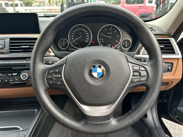 ＢＭＷ ３２０ｄ ラグジュアリー 東京都 2016(平28)年 8.4万km サファイアブラックP 前後ドライブレコーダー/レーンディバーチャーウォーニング/レザーシート/パワーシート/シートメモリー/シートヒーター/ミラー型ETC/アダプティブクルーズコントロール/LEDヘッドライト/フォグランプ/オートライト/コーナーセンサー/プッシュスタート/スマートキー×2/アイドリングストップ/横すべり防止/フロアマット