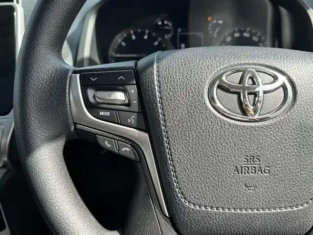 トヨタ ランドクルーザー プラド TX 富山県 2022(令4)年 4.3万km ブラック 純正９型ナビ/フルセグＴＶ／Ｂｌｕｅｔｏｏｔｈ/バックカメラ/サンルーフ/モデリスタエアロ/デジタルインナーミラー/レーダークルーズコントロール/セーフティセンス/スマートキー/プッシュスタート/レーンキープアシスト/純正AW17インチスタッドレス積み込み/オートマチックハイビーム/ドライブレコーダー/横滑り防止装置/W＋サイドエアバック/カーテンエアバック/スペアキー1本/保証書／取説有り