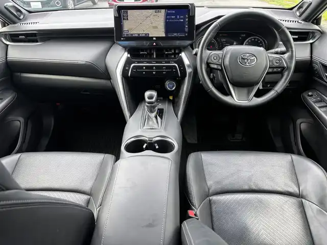 トヨタ ハリアー ハイブリッド Z レザーパッケージ 福岡県 2020(令2)年 7.7万km ホワイトパールクリスタルシャイン 12.3インチJBL純正ディスプレイオーディオ/・AppleCarPlay/・バックカメラ/・フルセグTV/・Bluetooth/・AUX/JBLサウンドスピーカー/プリクラッシュセーフティ/クリアランスソナー/ブラインドスポットモニター/リアクロストラフィックアラート/レーンキープアシスト/クルーズコントロール(追従有)/カーテンエアバッグ/ETC2.0/LEDオートライト/オートマチックハイビーム/レザーシート(シートヒーター、エアシート)/本革ステアリング(ステリングヒーター)/純正19インチアルミホイール/純正フロアマット