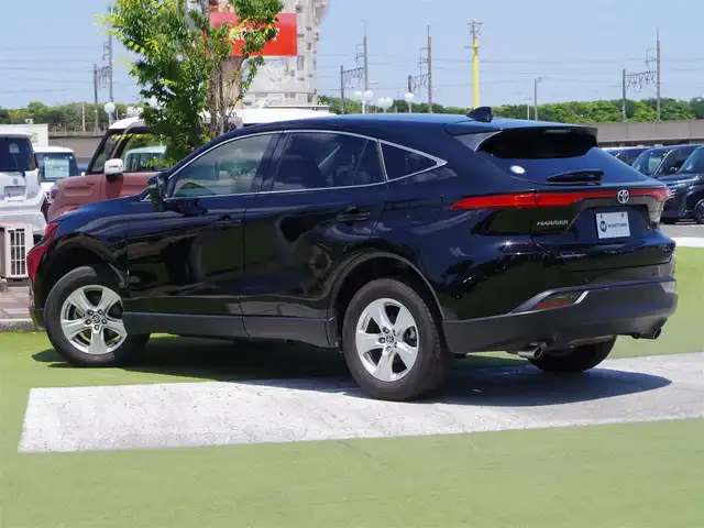 トヨタ ハリアー S 千葉県 2022(令4)年 5.3万km ブラック Toyota Safety Sense/・プリクラッシュセーフティ/・レーンディパーチャーアラート/・オートハイビーム/・レーダークルーズコントロール/純正コネクティッドナビ/【Bluetooth接続】/バックカメラ/ドライブレコーダー/革巻きステアリング/ステアリングスイッチ/ETC/LEDヘッドライト/ウインカーミラー/クリアランスソナー/純正17インチアルミホイル/サイド/カーテンエアバッグ/スマートキー