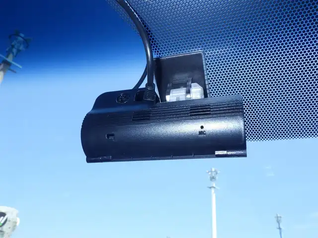 トヨタ ハリアー S 千葉県 2022(令4)年 5.3万km ブラック Toyota Safety Sense/・プリクラッシュセーフティ/・レーンディパーチャーアラート/・オートハイビーム/・レーダークルーズコントロール/純正コネクティッドナビ/【Bluetooth接続】/バックカメラ/ドライブレコーダー/革巻きステアリング/ステアリングスイッチ/ETC/LEDヘッドライト/ウインカーミラー/クリアランスソナー/純正17インチアルミホイル/サイド/カーテンエアバッグ/スマートキー