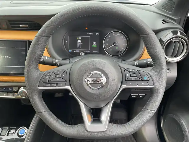 日産 キックス X ツートーンインテリアED 熊本県 2022(令4)年 1.4万km ダークブルー 純正9インチメモリーナビ/・CD/DVD/SD/USB/BT/・フルセグTV/インテリジェントアラウンドビューモニター/・バック/フロント/サイド/360°セーフティーアシスト/・プロパイロット/・車線逸脱警報/・車線逸脱防止支援システム/・インテリジェントエマージェンシーブレーキ/・ふらつき警報/・コーナリングスタビリティ/・オートマチックハイビーム/・インテリジェントルームミラー/前後コーナーセンサー/レザーシート/・D/N席シートヒーター/LEDオートライト/・フォグランプ/・ヘッドライトレベライザー/ドアバイザー/ルーフレール/革巻きステアリング/・ステアリングリモコン/・ステアリングヒーター/電動パーキングブレーキ/・オートブレーキホールド/純正アルミホイール/社外フロアマット/スマートキー×2/純正ドライブレコーダー（前方）/ETC/禁煙車