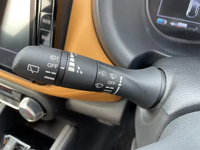日産 キックス X ツートーンインテリアED 熊本県 2022(令4)年 1.4万km ダークブルー 純正9インチメモリーナビ/・CD/DVD/SD/USB/BT/・フルセグTV/インテリジェントアラウンドビューモニター/・バック/フロント/サイド/360°セーフティーアシスト/・プロパイロット/・車線逸脱警報/・車線逸脱防止支援システム/・インテリジェントエマージェンシーブレーキ/・ふらつき警報/・コーナリングスタビリティ/・オートマチックハイビーム/・インテリジェントルームミラー/前後コーナーセンサー/レザーシート/・D/N席シートヒーター/LEDオートライト/・フォグランプ/・ヘッドライトレベライザー/ドアバイザー/ルーフレール/革巻きステアリング/・ステアリングリモコン/・ステアリングヒーター/電動パーキングブレーキ/・オートブレーキホールド/純正アルミホイール/社外フロアマット/スマートキー×2/純正ドライブレコーダー（前方）/ETC/禁煙車
