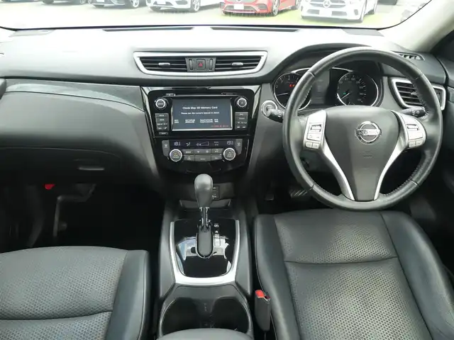 日産 エクストレイル 20X エマージェンシーブレーキ 千葉県 2015(平27)年 5.2万km ブリリアントホワイトパール エマージェンシーブレーキ/カブロンシート/前席シートヒーター/純正SDナビ/地デジTV/アラウンドビューモニター/ドライブレコーダー（ZDR-012）/ETC/ウインカーミラー/コーナーセンサー/純正17インチアルミホイル/インテリジェントキー
