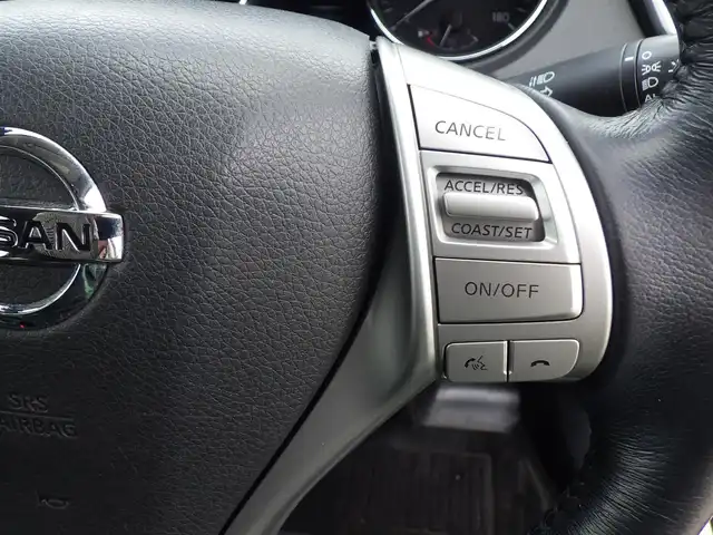 日産 エクストレイル 20X エマージェンシーブレーキ 千葉県 2015(平27)年 5.2万km ブリリアントホワイトパール エマージェンシーブレーキ/カブロンシート/前席シートヒーター/純正SDナビ/地デジTV/アラウンドビューモニター/ドライブレコーダー（ZDR-012）/ETC/ウインカーミラー/コーナーセンサー/純正17インチアルミホイル/インテリジェントキー