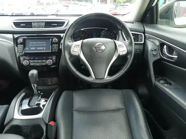 日産 エクストレイル 20X エマージェンシーブレーキ 千葉県 2015(平27)年 5.2万km ブリリアントホワイトパール エマージェンシーブレーキ/カブロンシート/前席シートヒーター/純正SDナビ/地デジTV/アラウンドビューモニター/ドライブレコーダー（ZDR-012）/ETC/ウインカーミラー/コーナーセンサー/純正17インチアルミホイル/インテリジェントキー