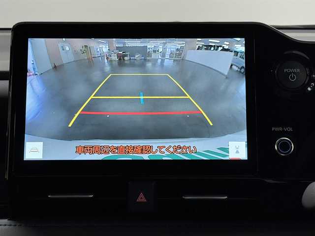 トヨタ ヴォクシー ハイブリッド S－Z 三重県 2024(令6)年 0.4万km ホワイトパールクリスタルシャイン ハイブリッド/FF/MTモード付インパネCVT/純正 10.5インチ『ディスプレイオーディオplus』（ナビ機能搭載）/（AM/FM/CD/DVD/USB/Miracast/Bluetooth/CarPlay/AndroidAuto）/純正 14インチ 後席用OLEDフリップダウンディスプレイ V14T-R72R/バックガイドモニター/モデリスタエアロ（F/S/R下）/両側パワースライドドア/ビルトイン ETC2.0/Toyota Safety Sense/・プリクラッシュセーフティ［PCS］/・レーンディパーチャーアラート［LDA］/・レーダークルーズ/・オートハイビーム［AHB］/・クリアランスソナー/・パーキングサポートブレーキ［PKSB］（静止物）/・ロードサインアシスト［RSA］/・発進遅れ告知機能［TMN］/・プロアクティブドライビングアシスト［PDA］/装備/・ハーフレザーシート/・シートヒーター（D/N）/・左右独立オートエアコン/・リヤオートエアコン/・オートライト/・LED ヘッドランプ（リフレクター式）＋クリアランスランプ/・電子パーキングブレーキ＋ブレーキホールド/・プッシュスタート/・純正17inAW/・保/取/ナビ取/・スマートキーx2/・応急用スペアタイヤ/など