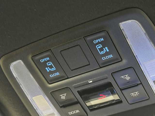 トヨタ ヴォクシー ハイブリッド S－Z 三重県 2024(令6)年 0.4万km ホワイトパールクリスタルシャイン ハイブリッド/FF/MTモード付インパネCVT/純正 10.5インチ『ディスプレイオーディオplus』（ナビ機能搭載）/（AM/FM/CD/DVD/USB/Miracast/Bluetooth/CarPlay/AndroidAuto）/純正 14インチ 後席用OLEDフリップダウンディスプレイ V14T-R72R/バックガイドモニター/モデリスタエアロ（F/S/R下）/両側パワースライドドア/ビルトイン ETC2.0/Toyota Safety Sense/・プリクラッシュセーフティ［PCS］/・レーンディパーチャーアラート［LDA］/・レーダークルーズ/・オートハイビーム［AHB］/・クリアランスソナー/・パーキングサポートブレーキ［PKSB］（静止物）/・ロードサインアシスト［RSA］/・発進遅れ告知機能［TMN］/・プロアクティブドライビングアシスト［PDA］/装備/・ハーフレザーシート/・シートヒーター（D/N）/・左右独立オートエアコン/・リヤオートエアコン/・オートライト/・LED ヘッドランプ（リフレクター式）＋クリアランスランプ/・電子パーキングブレーキ＋ブレーキホールド/・プッシュスタート/・純正17inAW/・保/取/ナビ取/・スマートキーx2/・応急用スペアタイヤ/など