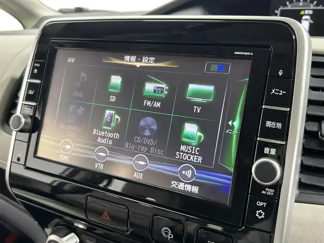 日産 セレナ ハイウェイスター 大阪府 2016(平28)年 4.1万km ブリリアントホワイトパール 2トーン ProPILOT 純正ナビ(フルセグ/DVD再生/Bluetooth) 360カメラ 後席モニター デジタルインナーミラー ETC 両側パワースライドドア 衝突軽減 レーダーC パークアシスト