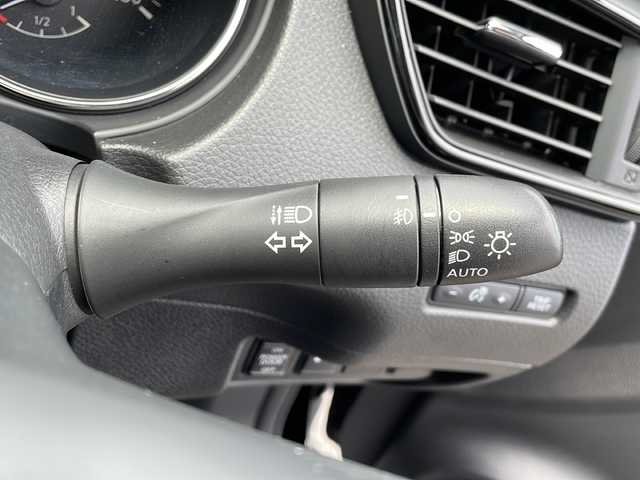 日産 エクストレイル 20Xi 岐阜県 2020(令2)年 1.3万km ダイヤモンドブラック 登録時走行距離：12495km/ワンオーナー/保証書/純正10インチSDナビ（MM519D-L）/アラウンドビューモニター/フルセグテレビ・BT・DVD/ドライブレコーダー/プロパイロット/インテリジェントルームミラー/パワーバックドア/ナビ連動純正ドライブレコーダー/４WD/ETC/全席シートヒーター/レザーシート/オートライト/プッシュスタート/スマートキー/スペアキー/純正１８インチアルミホイール/ルーフレール