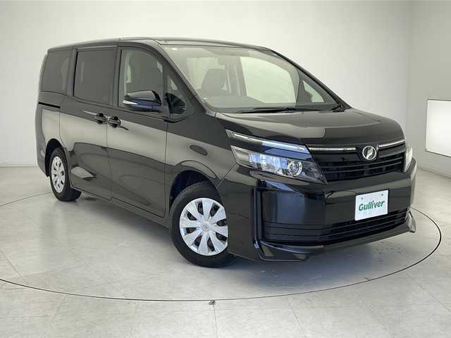 トヨタ ヴォクシー X 千葉県 2017(平29)年 4.7万km ブラック 純正ナビ/後席モニター/片側パワースライドドア/アイドリングストップ/ビルトインＥＴＣ/ステアリングスイッチ/オートライト/横滑防止/純正フロアマット/ウィンカーミラー