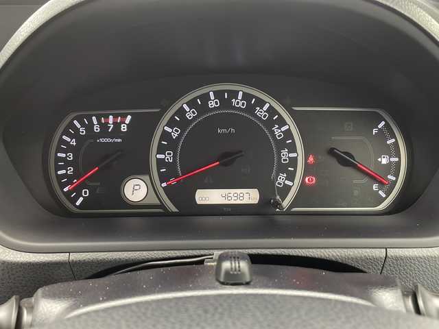 トヨタ ヴォクシー X 千葉県 2017(平29)年 4.7万km ブラック 純正ナビ/後席モニター/片側パワースライドドア/アイドリングストップ/ビルトインＥＴＣ/ステアリングスイッチ/オートライト/横滑防止/純正フロアマット/ウィンカーミラー