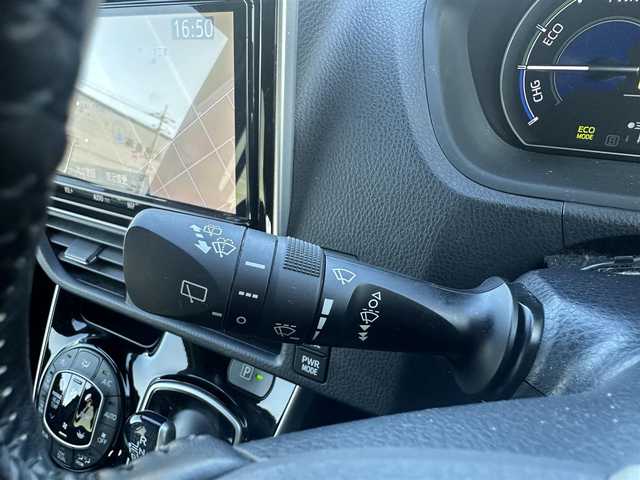 トヨタ ヴォクシー ハイブリッド ZS 煌 岡山県 2018(平30)年 6.2万km ブラック 登録時走行距離61449km/ワンオーナー/トヨタセーフティセンス/・プリクラッシュセーフティ/・レーントレーシングアシスト/・レーダークルーズコントロール/・オートマチックハイビーム/・ロードサインアシスト/・プロアクティブドライビングアシスト/・緊急時操舵支援/純正9インチナビ/ワンセグTV/（AM.FM.CD.DVD.BT）/バックカメラ/ビルドインETC/前後ドライブレコーダー/両側パワースライドドア/純正12型フリップダウンモニター/シートヒーター/純正16インチAW