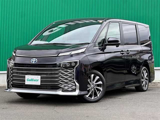 トヨタ ヴォクシー ハイブリッド S－Z 宮城県 2025(令7)年 0.1万km未満 スパークリングブラックパールクリスタルシャイン ディスプレイオーディオプラス/・コネクティッドナビ対応10.5インチディスプレイオーディオ/・車載メモリーナビ/・CD/DVD/・地デジTV/・USB/HDMI/・AppleCarPlay/AndroidAuto/・ETC2.0/快適利便パッケージHigh/・ハンズフリーパワースライドドア（両側）/・パワーバックドア/・ナノイーX/・ステアリングヒーター/・シートヒーター（2列目左右）/・オットマン（2列目左右）/・角度調整付アームレスト（2列目左右）/ブラインドスポットモニター/・ブラインドスポットモニター/・安心降車アシスト/・アドバンストドライブ/・緊急時操舵支援/・フロントクロストラフィックアラート/・レーンチェンジアシスト/・パーキングサポートブレーキ（後方接近車両）/ドライビングサポートパッケージ/・カラーヘッドアップディスプレイ/・デジタルインナーミラー/寒冷地仕様/プロジェクター式LEDヘッドランプ/デイライト/アダプティブハイビームシステム/ユニバーサルステップ/＝＝＝/純正13インチフリップダウンモニター/シートヒーター（前席）