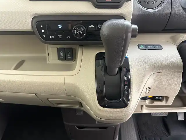 ホンダ Ｎ ＢＯＸ G L ホンダセンシング 兵庫県 2018(平30)年 5.4万km ブリティッシュグリーンP carrozzeriaカーオーディオユニット/片側パワースライドドア/社外ドライブレコーダー　（前方のみ）/ホンダセンシング/追従型クルーズコントロール/ビルトインETC/ISOFIX対応/純正フロアマット/ドアバイザー/LEDヘッドライト/オートライト/スマートキー×２/プッシュスタート