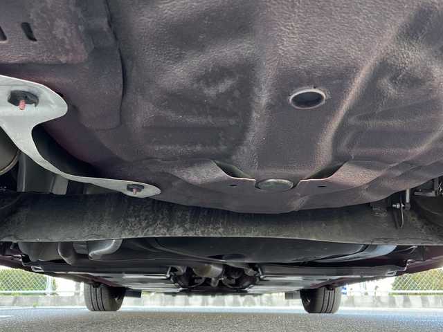 日産 ノート X 山口県 2021(令3)年 4.1万km ガーネットレッド 純正9インチメモリナビ【259156XJ0A】/・フルセグテレビ/・Bluetooth/・Android　Auto/・USB/・HDMI/・AM/FM/ETC2.0/前方ドライブレコーダー/プッシュスタート/スマートキー/アラウンドビューモニター/電動パーキングブレーキ/プロパイロット/スマートルームミラー/LEDヘッドライト/おくだけ充電/タイプC入力端子/シガーソケット/安全装備/・ヒルスタートアシスト/・インテリジェント エマージェンシーブレーキ/・踏み間違い衝突防止アシスト/・標識検知機能/・インテリジェント FCW（前方衝突予測警報）/・LDW（車線逸脱警報）/・インテリジェント DA（ふらつき警報）/・インテリジェント LI （車線逸脱防止支援システム）/・エマージェンシーストップシグナル/・インテリジェント BSI（後側方衝突防止支援システム）/・BSW（後側方車両検知警報）/・RCTA（後退時車両検知警報）/・車両接近通報装置/・イモビライザー