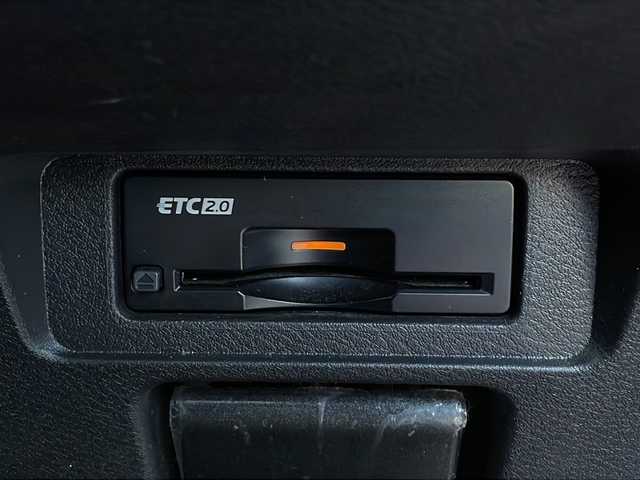 日産 ノート X 山口県 2021(令3)年 4.1万km ガーネットレッド 純正9インチメモリナビ【259156XJ0A】/・フルセグテレビ/・Bluetooth/・Android　Auto/・USB/・HDMI/・AM/FM/ETC2.0/前方ドライブレコーダー/プッシュスタート/スマートキー/アラウンドビューモニター/電動パーキングブレーキ/プロパイロット/スマートルームミラー/LEDヘッドライト/おくだけ充電/タイプC入力端子/シガーソケット/安全装備/・ヒルスタートアシスト/・インテリジェント エマージェンシーブレーキ/・踏み間違い衝突防止アシスト/・標識検知機能/・インテリジェント FCW（前方衝突予測警報）/・LDW（車線逸脱警報）/・インテリジェント DA（ふらつき警報）/・インテリジェント LI （車線逸脱防止支援システム）/・エマージェンシーストップシグナル/・インテリジェント BSI（後側方衝突防止支援システム）/・BSW（後側方車両検知警報）/・RCTA（後退時車両検知警報）/・車両接近通報装置/・イモビライザー