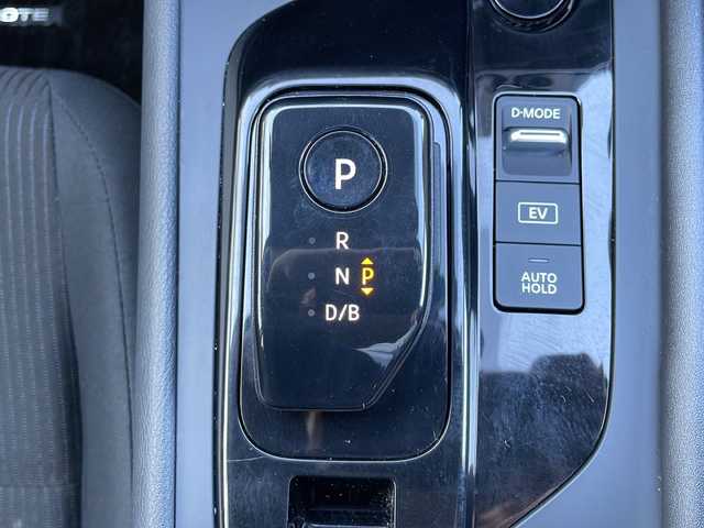 日産 ノート X 山口県 2021(令3)年 4.1万km ガーネットレッド 純正9インチメモリナビ【259156XJ0A】/・フルセグテレビ/・Bluetooth/・Android　Auto/・USB/・HDMI/・AM/FM/ETC2.0/前方ドライブレコーダー/プッシュスタート/スマートキー/アラウンドビューモニター/電動パーキングブレーキ/プロパイロット/スマートルームミラー/LEDヘッドライト/おくだけ充電/タイプC入力端子/シガーソケット/安全装備/・ヒルスタートアシスト/・インテリジェント エマージェンシーブレーキ/・踏み間違い衝突防止アシスト/・標識検知機能/・インテリジェント FCW（前方衝突予測警報）/・LDW（車線逸脱警報）/・インテリジェント DA（ふらつき警報）/・インテリジェント LI （車線逸脱防止支援システム）/・エマージェンシーストップシグナル/・インテリジェント BSI（後側方衝突防止支援システム）/・BSW（後側方車両検知警報）/・RCTA（後退時車両検知警報）/・車両接近通報装置/・イモビライザー