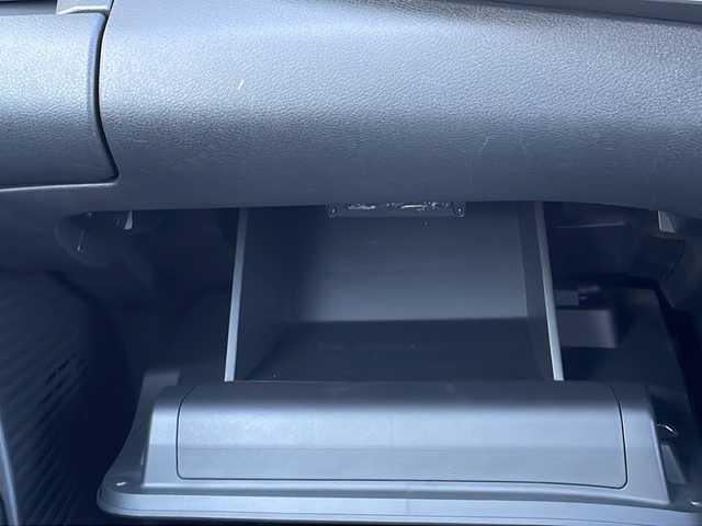 日産 ノート X 山口県 2021(令3)年 4.1万km ガーネットレッド 純正9インチメモリナビ【259156XJ0A】/・フルセグテレビ/・Bluetooth/・Android　Auto/・USB/・HDMI/・AM/FM/ETC2.0/前方ドライブレコーダー/プッシュスタート/スマートキー/アラウンドビューモニター/電動パーキングブレーキ/プロパイロット/スマートルームミラー/LEDヘッドライト/おくだけ充電/タイプC入力端子/シガーソケット/安全装備/・ヒルスタートアシスト/・インテリジェント エマージェンシーブレーキ/・踏み間違い衝突防止アシスト/・標識検知機能/・インテリジェント FCW（前方衝突予測警報）/・LDW（車線逸脱警報）/・インテリジェント DA（ふらつき警報）/・インテリジェント LI （車線逸脱防止支援システム）/・エマージェンシーストップシグナル/・インテリジェント BSI（後側方衝突防止支援システム）/・BSW（後側方車両検知警報）/・RCTA（後退時車両検知警報）/・車両接近通報装置/・イモビライザー