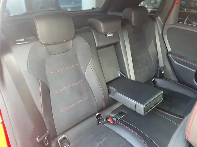 メルセデス・ベンツ Ｂ２００ｄ AMGライン 千葉県 2020(令2)年 5.4万km ジュピターレッド レーダーセーフティパッケージ/運転席&助手席メモリーパワーシート/シートヒーター/純正HDDナビ/バックカメラ/地デジ/Bluetooth/パワーバックドア/純正18インチAW/LEDライト/ハーフレザーシート/ワイヤレス充電