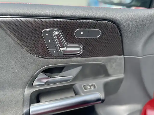 メルセデス・ベンツ Ｂ２００ｄ AMGライン 千葉県 2020(令2)年 5.4万km ジュピターレッド レーダーセーフティパッケージ/運転席&助手席メモリーパワーシート/シートヒーター/純正HDDナビ/バックカメラ/地デジ/Bluetooth/パワーバックドア/純正18インチAW/LEDライト/ハーフレザーシート/ワイヤレス充電