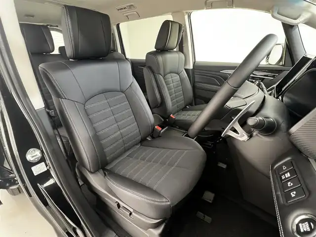 三菱 デリカＤ：５ シャモニー 滋賀県 2025(令7)年 0.1千km 黒 届出済み未使用車/全方位カメラ/両側パワースライドドア/ハーフレザーシート/追従クルーズコントロール/ブラインドスポットモニタリング/LEDヘッドライト/オートマチックハイビーム/D席パワーシート/D/Nシートヒーター/ステアリングヒーター/パワーバックドア/AC100V電源/電動パーキングブレーキ/オートブレーキホールド/パドルシフト/プッシュスタート/スマートキー/ステアリングリモコン