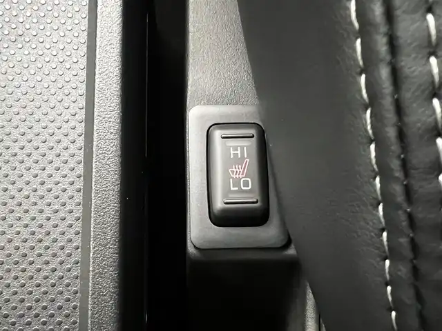 三菱 デリカＤ：５ シャモニー 滋賀県 2025(令7)年 0.1千km 黒 届出済み未使用車/全方位カメラ/両側パワースライドドア/ハーフレザーシート/追従クルーズコントロール/ブラインドスポットモニタリング/LEDヘッドライト/オートマチックハイビーム/D席パワーシート/D/Nシートヒーター/ステアリングヒーター/パワーバックドア/AC100V電源/電動パーキングブレーキ/オートブレーキホールド/パドルシフト/プッシュスタート/スマートキー/ステアリングリモコン