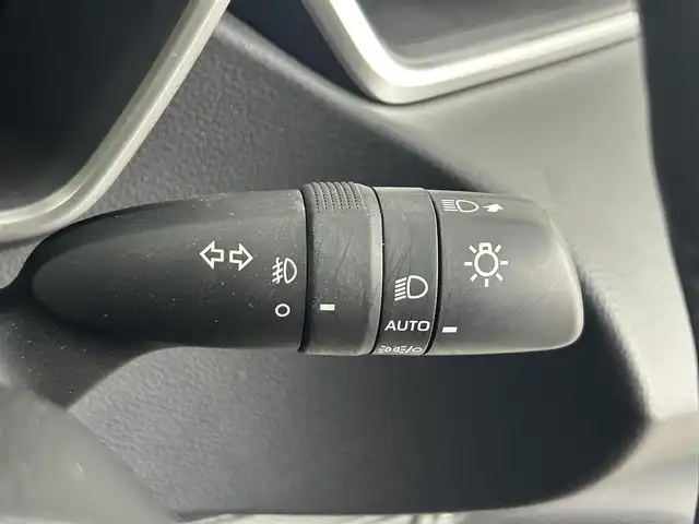 トヨタ カローラツーリング ハイブリッド G 道央・札幌 2024(令6)年 1.7万km プラチナホワイトパールマイカ ・４WD/・純正ディスプレイオーディオナビ/　BT/USB/フルセグ/・バックカメラ/・ビルトインETC/・トヨタセーフティセンス/・プリクラッシュセーフティ/・レーダークルーズコントロール/・クリアランスソナー/・オートハイビーム/・レーンディパーチャーアラート/・ブラインドスポットモニター/・プロアクティブドライビングアシスト/・リヤクロストラフィックアラート/・パーキングサポートブレーキ/・ロードサインアシスト/・LEDヘッドライト/・フォグライト/・オートライト/・フロアマット/・プッシュスタート/・スマートキー