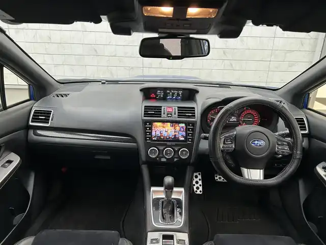 スバル ＷＲＸ Ｓ４ 2．0GT‐S アイサイト 埼玉県 2017(平29)年 8.4万km WRブルーパール 登録時83811km/4WD/純正ナビ（フルセグTV/AM/FM/BT）/アイサイト/・衝突軽減ブレーキ/・車線逸脱警報機能/・クルーズコントロール（追従有）/・レーンキープアシスト/ブラインドスポットモニター/バックカメラ/左前サイドカメラ/ハーフレザー/ETC/パドルシフト/MT付きAT/純正LEDヘッドライト/D＋Nパワーシート/純正18インチアルミホイール/純正フロアマット/電動パーキングブレーキ/ドアバイザー/ステアリングスイッチ/スマートキー/プッシュスタート/スペアキー1本/電動格納ミラー/保証書/車両/ナビ取扱説明書