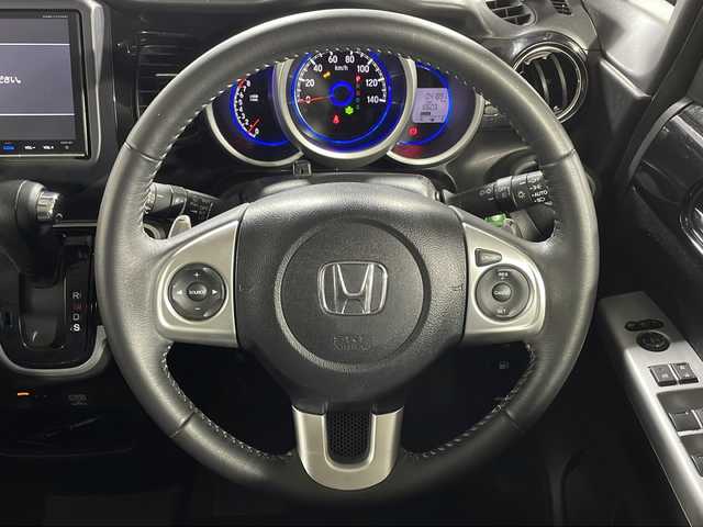 ホンダ Ｎ ＢＯＸ カスタム G ターボ Lパッケージ 大阪府 2016(平28)年 4.2万km プレミアムホワイトパールⅡ ”(株)IDOMが運営する【じしゃロン堺店】の自社ローン専用車両になります。/こちらは現金またはオートローンご利用時の価格です。自社ローンご希望の方は別途その旨お申付け下さい”