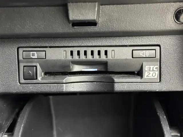 トヨタ アルファード S タイプゴールド 福岡県 2020(令2)年 5.2万km ホワイトパールクリスタルシャイン ツインムーンルーフ/後席モニター　/純正９インチＤＡ　/３眼ＬＥＤ　/ＥＴＣ　/前後ドラレコ　/バックカメラ　/両パワースライドドア　/電動リアゲート　/レーダークルーズコントロール　/衝突軽減　/レーンキープ　/コーナーセンサー