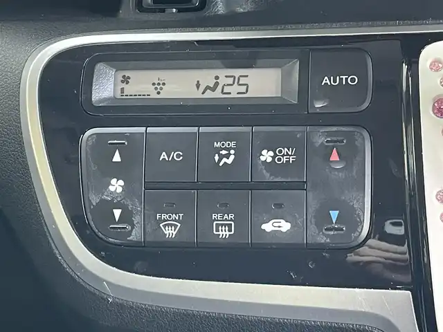 ホンダ Ｎ ＢＯＸ カスタム G Lパッケージ 東京都 2017(平29)年 7.7万km プレミアムホワイトパールⅡ カロッツェリアナビ/フルセグTV/CD/DVD再生/Bluetooth接続/片側パワースライドドア/ビルトインETC/ドライブレコーダー/横滑り防止措置/ECONモード/ステアリングスイッチ/スマートキー/オートエアコン