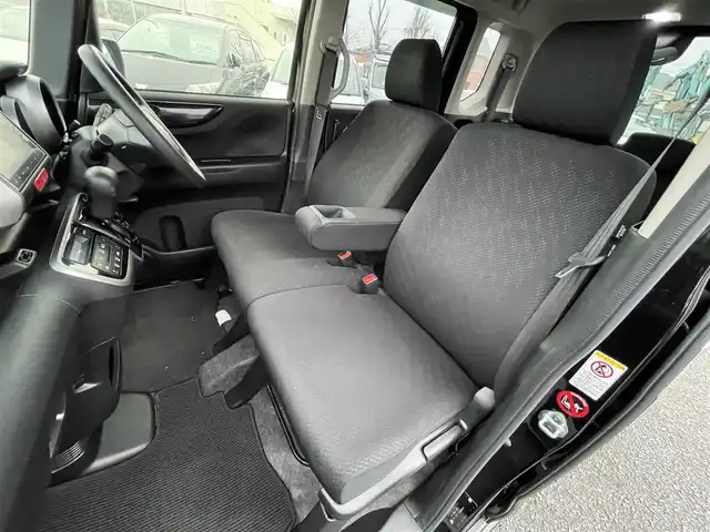 ホンダ Ｎ ＢＯＸ カスタム SSパッケージ 神奈川県 2014(平26)年 10.1万km スマートブラック (株)IDOMが運営する【じしゃロン秦野店】の自社ローン専用車両になります。こちらは現金またはオートローンご利用時の価格です。自社ローンご希望の方は別途その旨お申付け下さい/純正SDナビ／Ｂｌｕｅｔｏｏｔｈ／フルセグＴＶ／ＣＤ／ＤＶＤ/バックカメラ/ＥＴＣ/両側パワースライドドア/衝突軽減ブレーキ/スマートキー/プッシュエンジンスタート/ＨＩＤ/オートライト/純正フロアマット/純正アルミホイール