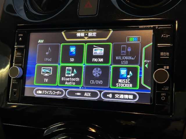 日産 ノート e－パワー メダリスト 栃木県 2017(平29)年 0.5万km ブリリアントホワイトパール エマージェンシーブレーキ/純正メモリナビ/フルセグTV/DVD/Bluetooth/USB/アラウンドビューモニター/インテリジェントルームミラー/ナビ連動ドライブレコーダー/ETC/スマートキー/ハーフレザーシート/LEDヘッドライト/フォグランプ/コーナーセンサー/スマートキー×2/ステアリングリモコン/純正15インチAW