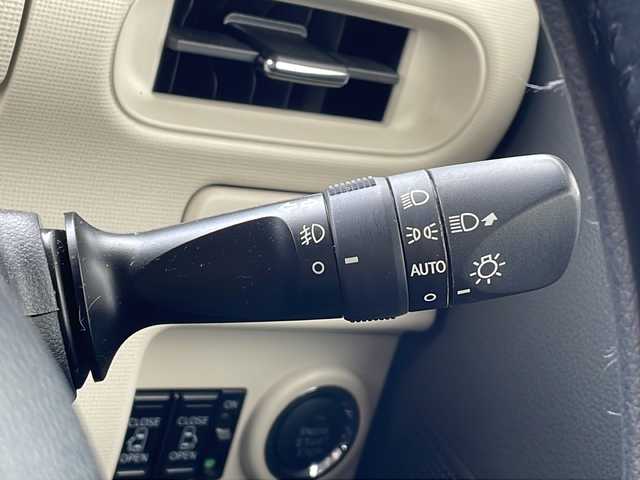 ダイハツ ムーヴ キャンバス X ブラックアクセント リミテッド SAⅢ 山口県 2019(令1)年 3.5万km パールホワイトⅢ 純正８型ナビ（フルセグTV、Bluetooth）/全方位カメラ/両側パワースライドドア/オートライト/アイドリングストップ/横滑り防止装置/衝突被害軽減ブレーキ/W＋サイドエアバック/後コーナーセンサー/スマートキー