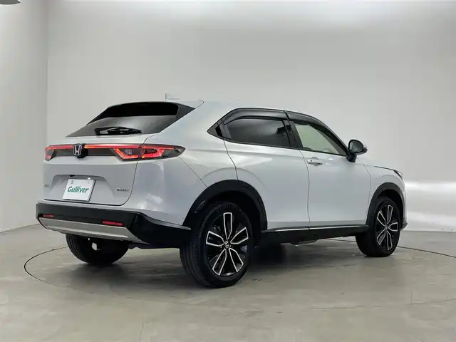 ホンダ ヴェゼル ハイブリッド e:HEV Z 埼玉県 2022(令4)年 2.3万km プレミアムサンライトホワイトパール 純正９インチディスプレイオーディオ　バックカメラ　ＢＳＭ　ビルトインＥＴＣ２．０　ドライブレコーダー　アダプティブクルーズ　ステアリングヒーター　シートヒーター　ワイヤレス充電　オートハイビーム　ＴＶ