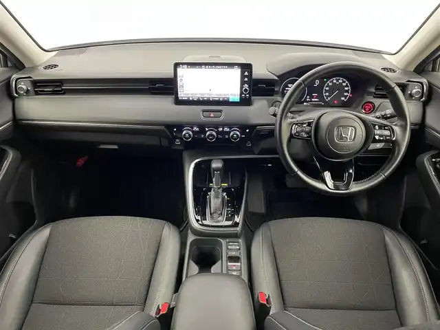 ホンダ ヴェゼル ハイブリッド e:HEV Z 埼玉県 2022(令4)年 2.3万km プレミアムサンライトホワイトパール 純正９インチディスプレイオーディオ　バックカメラ　ＢＳＭ　ビルトインＥＴＣ２．０　ドライブレコーダー　アダプティブクルーズ　ステアリングヒーター　シートヒーター　ワイヤレス充電　オートハイビーム　ＴＶ