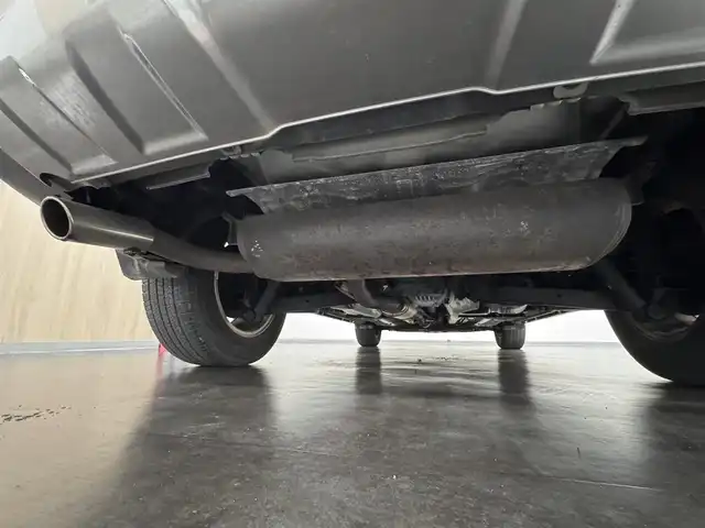 日産 エクストレイル 20Xt ブラックエクストリーマーX エマB 三重県 2017(平29)年 5.7万km ダイヤモンドブラック ガソリン/フルタイム4WD/フロアCVT/メーカー純正7インチナビ QY-7931/（FM/AM/CD/DVD/MusicBox/TV/AUX/USB/iPod/Bluetooth）/インテリジェント アラウンドビューモニター（移動物検知機能付）/ドライブレコーダー 前方/ビルトイン ETC/安全/・エマージェンシーブレーキ/・車線逸脱警報（LDW）/・ふらつき警報/・進入禁止警報/・フロント&バックソナー/・後側方車両検知警報／接近通知（BSW/BSI）/・パーキングアシスト/・ヒルディセントコントロール/・コーナリングスタビティアシスト/・アクティブエンジンブレーキ/装備/・撥水シート/・シートヒーター（D/N）/・ルーフレール/・リモコンオートバックドア/・LEDヘッドランプ（ハイ・ロー）&フロントハロゲンフォグランプ/・インテリジェントオートライトシステム/・ステアリングスイッチ/・左右独立オートエアコン/・純正18inAW/・スマートキーx1/・取/ナビ取/など